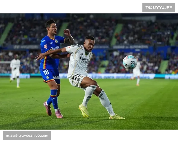 皇马中卫阿拉巴伤情反复 后防轮换面临压力